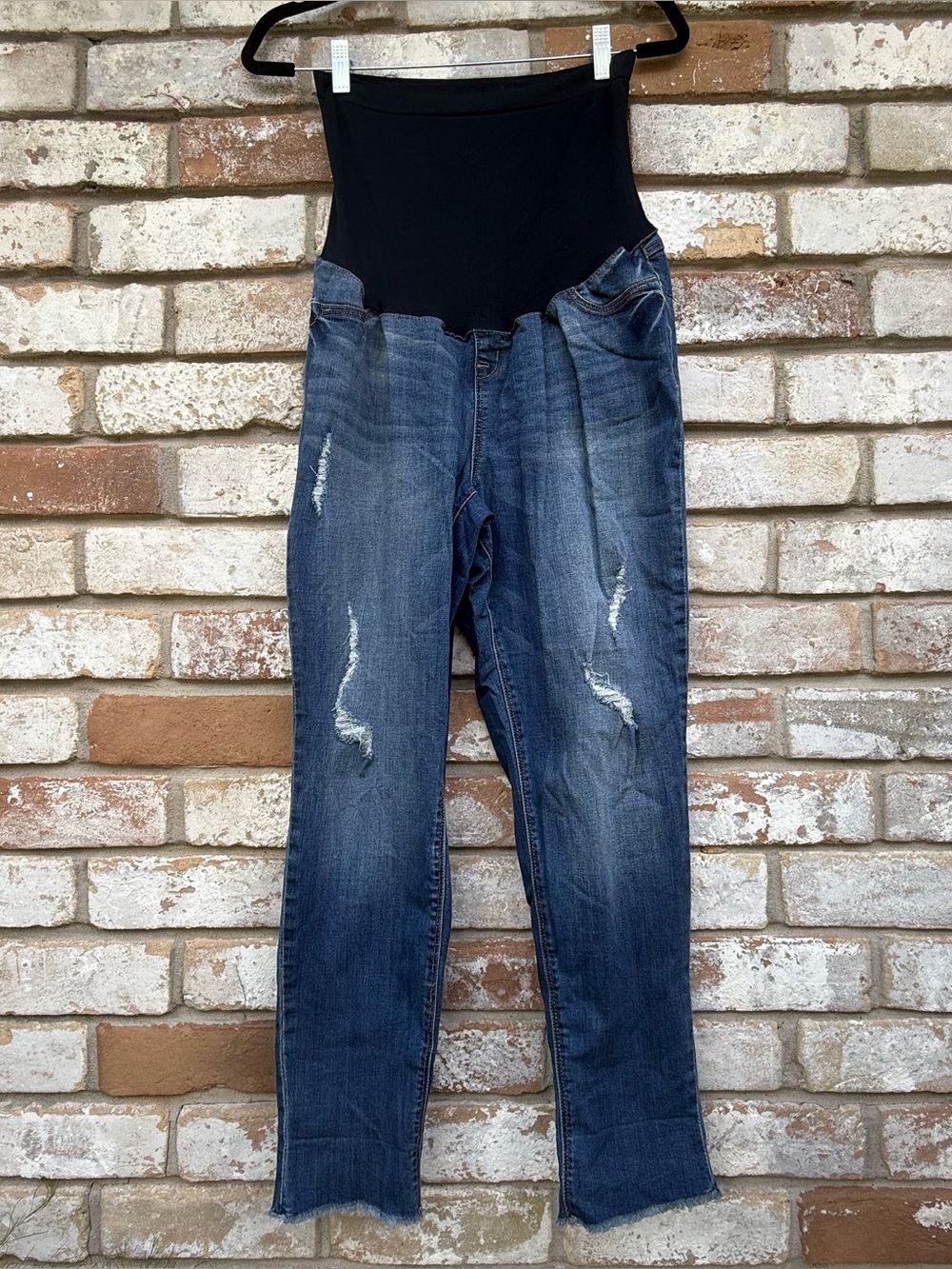 1822 Distressed Denim Maternity Jeans